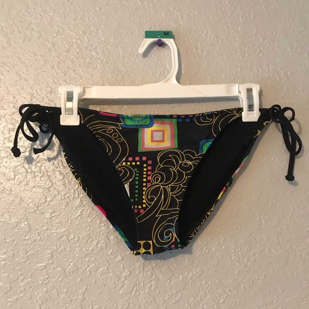 Black Old Navy bathing suit bottom